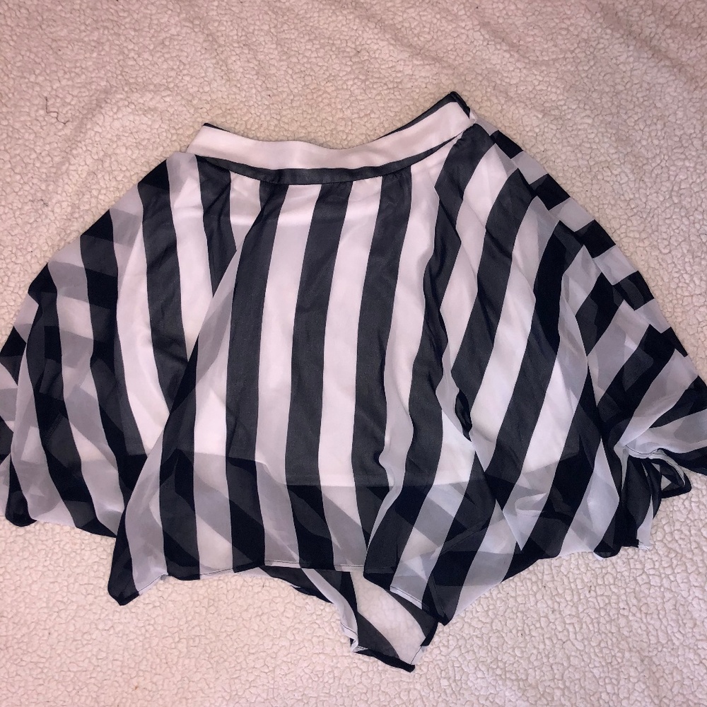 Maurices Navy and White Striped Flowy Skirt Size S